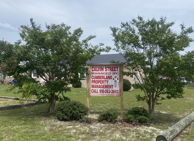 Building Photo - 117 Calvin St