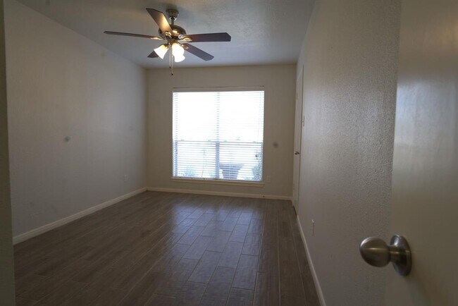 Building Photo - 28711 Atherstone St