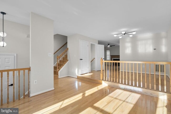 Building Photo - 18502 Clovercrest Cir