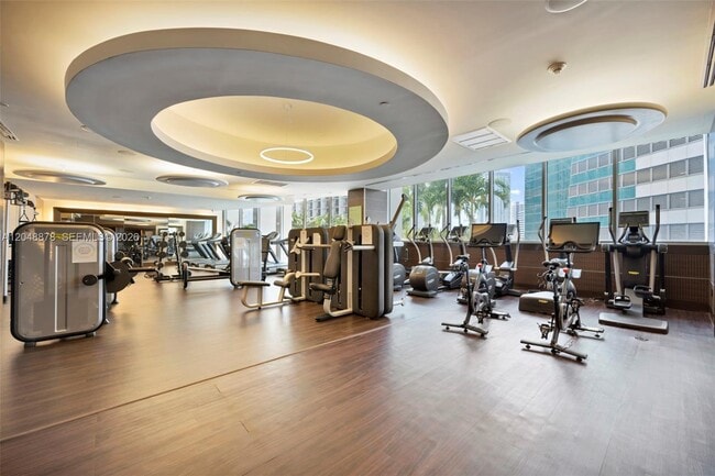 Building Photo - 200 Biscayne Blvd Way