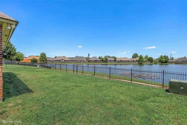 Building Photo - Gorgeous 4 Bedroom Home with Bonus Room in Bossier!