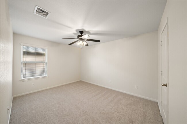 Building Photo - 163 Quail Meadow Dr