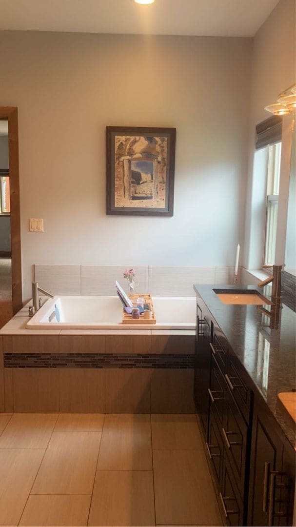 Building Photo - Luxury Living on the 7th Hole of Dalton Ra...