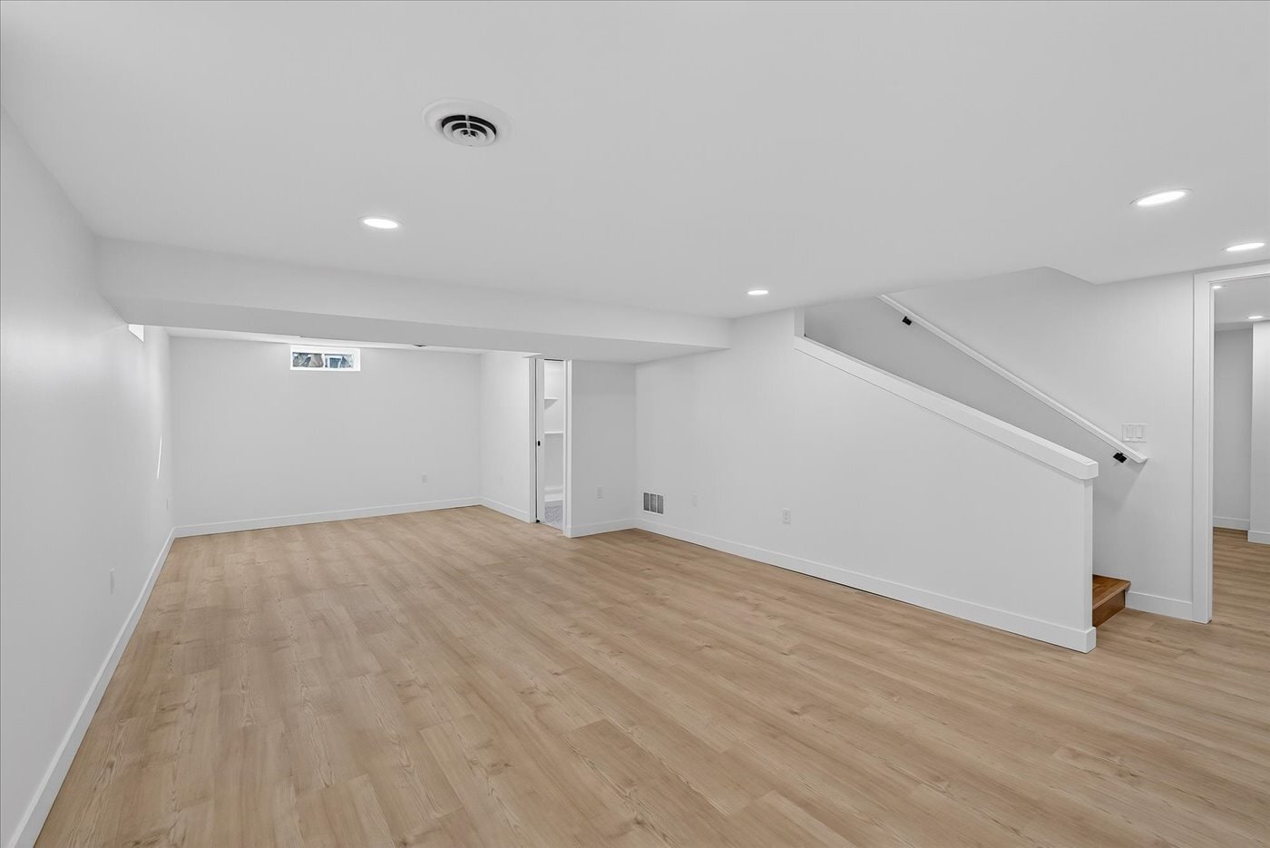 Building Photo - 305 N Shuman St