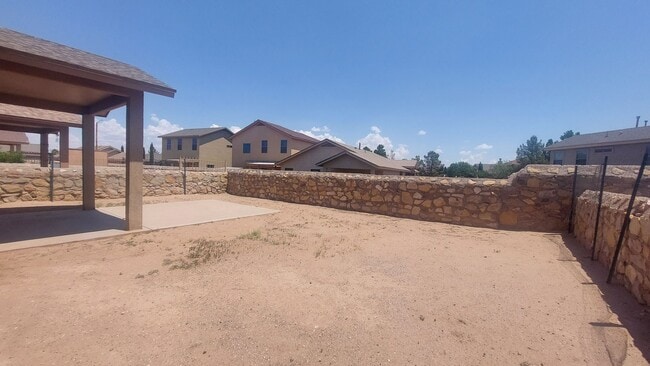 Building Photo - 4768 Joseph Rodriguez Dr