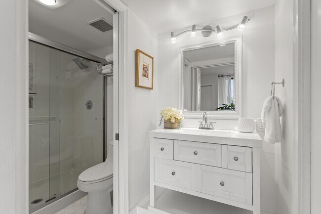 Building Photo - 2400 Presidential Way