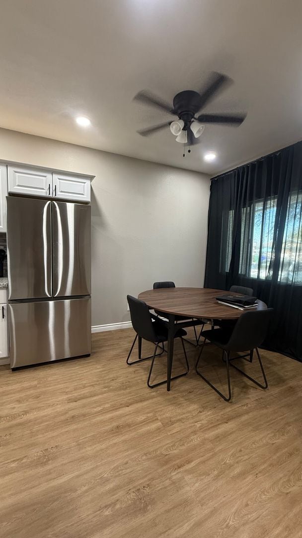 Building Photo - Beautiful Porterville Home! Available Now for Showing!
