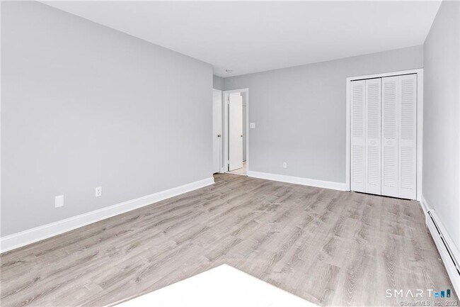 Building Photo - 154 Cold Spring Rd
