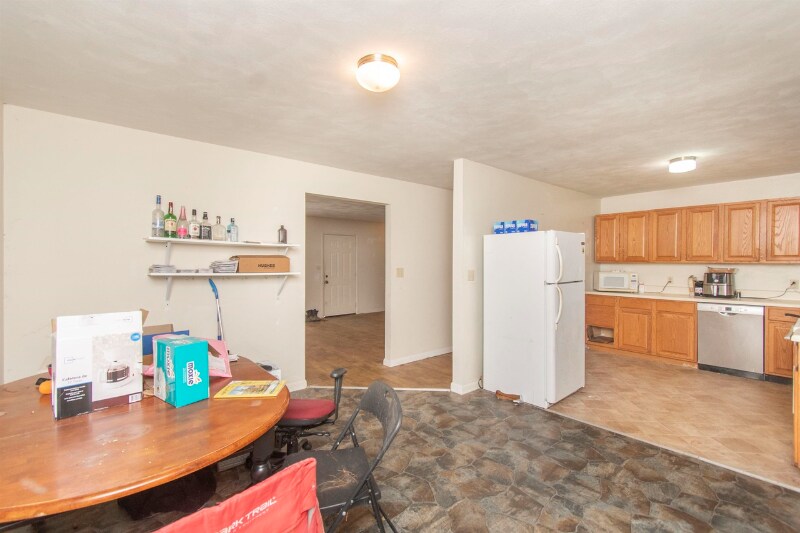 Building Photo - 2495 Buckshot Ln