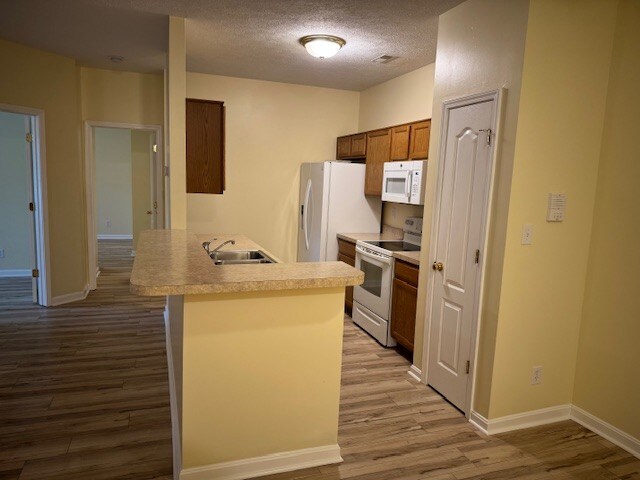 Building Photo - 9415 Magnolia Ridge Dr