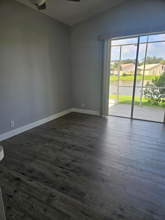 Building Photo - 340 NW Breezy Point Loop