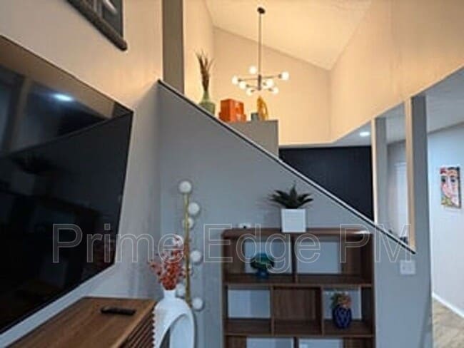 Building Photo - 1801 Ridgehaven Ct