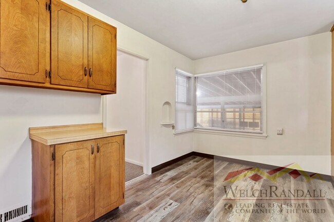 Building Photo - 2380 Polk Ave