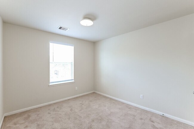 Building Photo - 8131 Barnes Ridge Ln