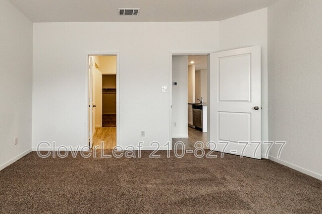 Building Photo - 6072 Companion Rd