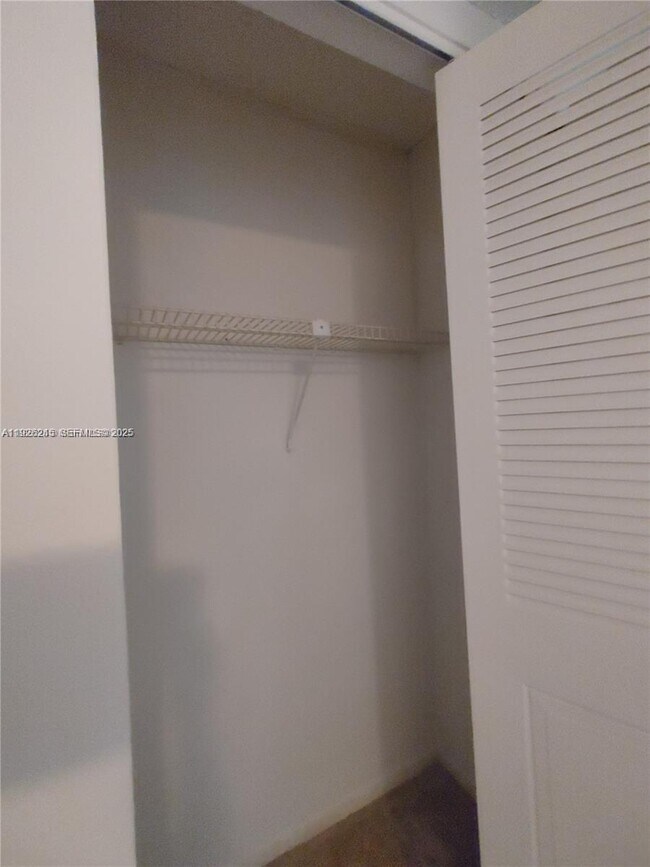 Building Photo - 1820 SW 81st Ave