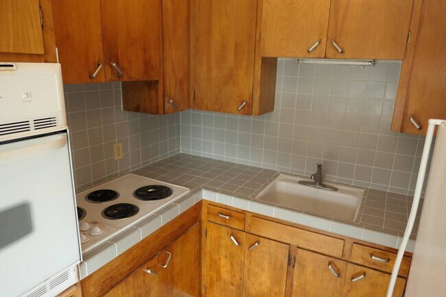 Interior Photo - Glen Ellyn