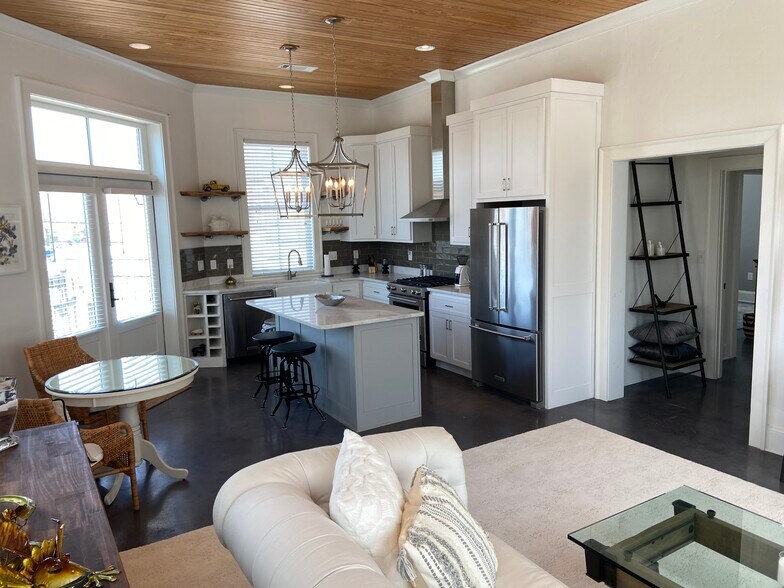 Kitchen Dining - 15 Barnes St