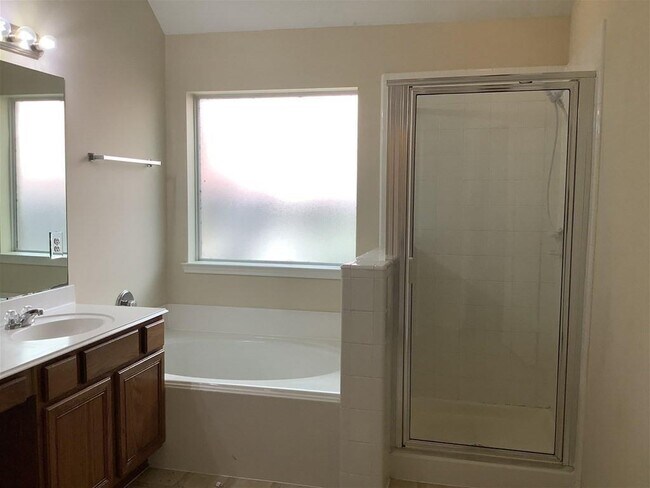Building Photo - 4811 Chase Stone Dr