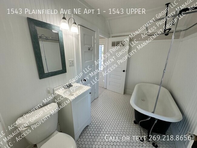 Building Photo - 1543 Plainfield Ave NE