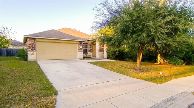 Building Photo - 1654 Sunspur Rd