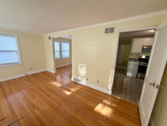 Primary Photo - 84 Chittick Rd