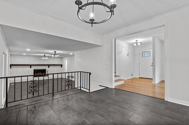 Building Photo - 4003 Rockbridge Rd