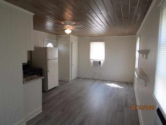 Building Photo - 1612 S Ocean Blvd