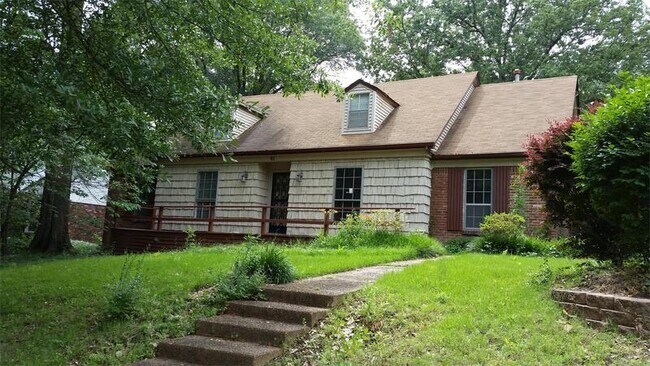 Primary Photo - 41 W Viking Dr