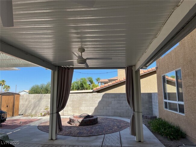 Building Photo - 8640 Castle Hill Ave