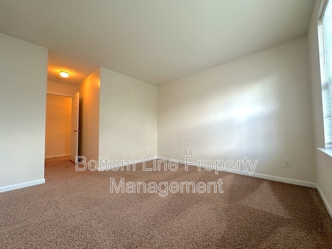 Building Photo - 3040 Caldwell Ridge Pkwy