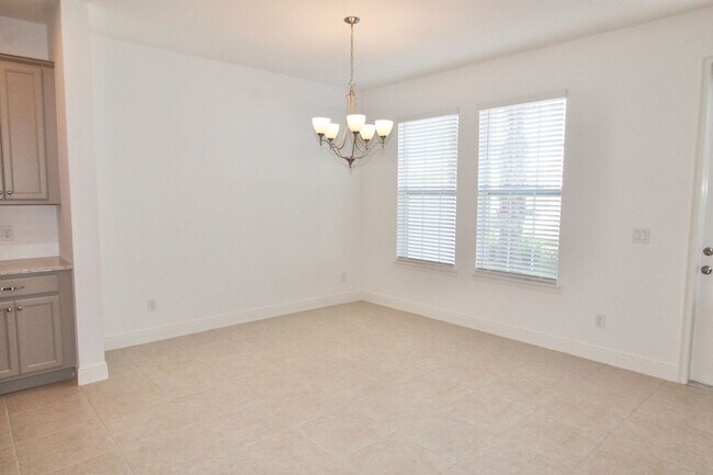 Building Photo - Apopka-Sweetwater Country Club - 3 Bedroom...