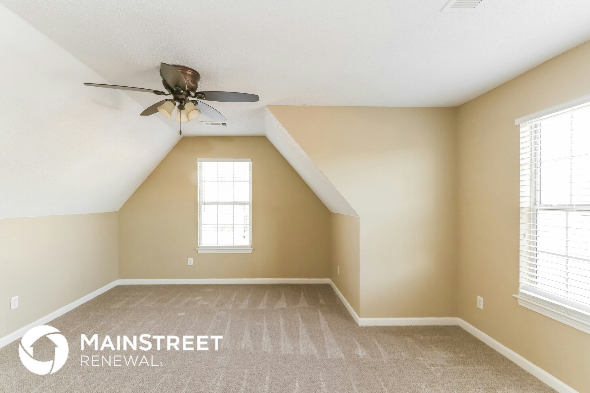 Building Photo - 9723 Tucker Creek Cove