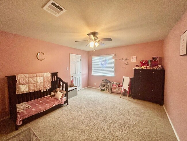 Building Photo - 5 BED/3 BATH GORGEOUS HOUSE FOR LEASE! AVA...