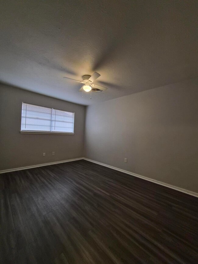 Building Photo - 3813 51st St