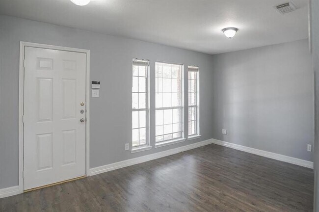 Building Photo - 5007 Amorgas Isle Dr