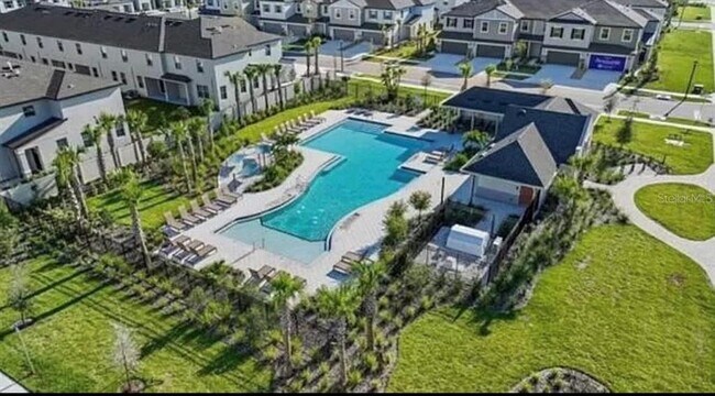 Building Photo - 8212 Crescent Oaks Dr