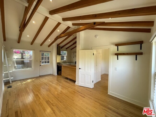 Building Photo - 6853 1/2 W Alta Loma Terrace