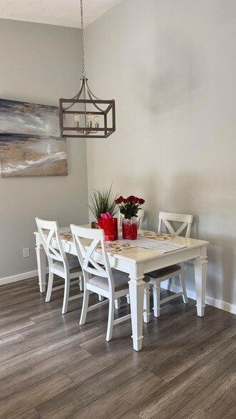 Building Photo - 5267 Europa Dr