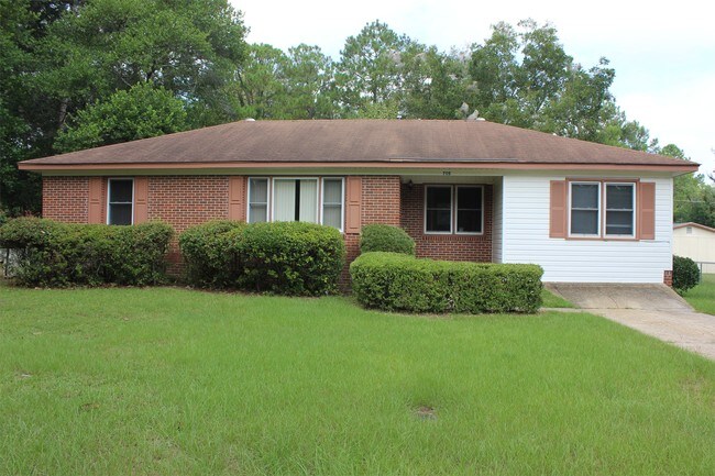 Primary Photo - 705 S Magnolia St