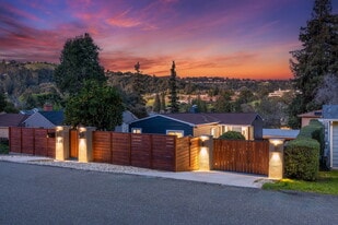 Building Photo - 8124 Greenly Dr