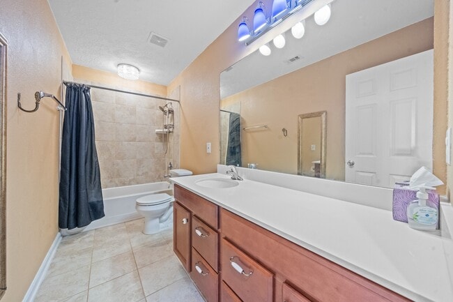 Building Photo - 5007 Pine Ridge Knoll Ct