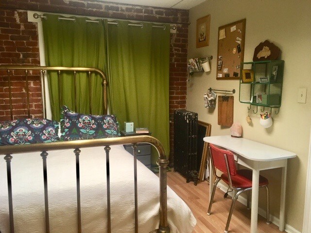 Building Photo - 1560 Detroit St