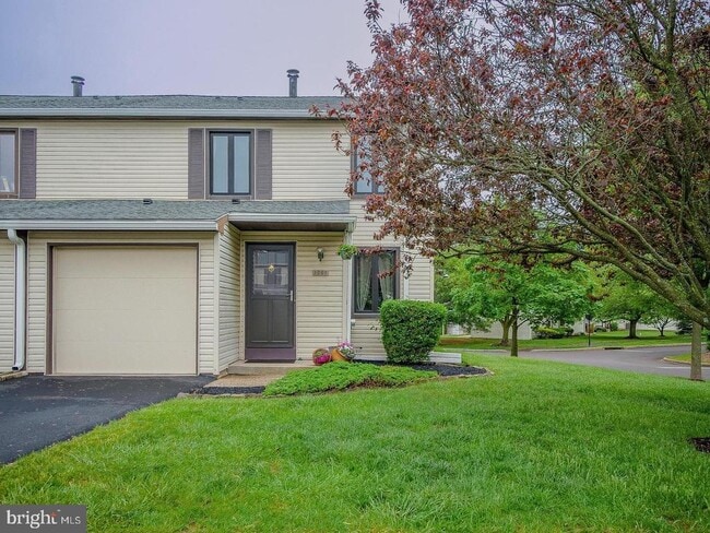 Primary Photo - 1001 Winfield Ct