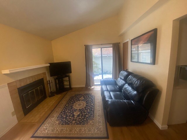 Building Photo - 623 E Whispering Pines Ln