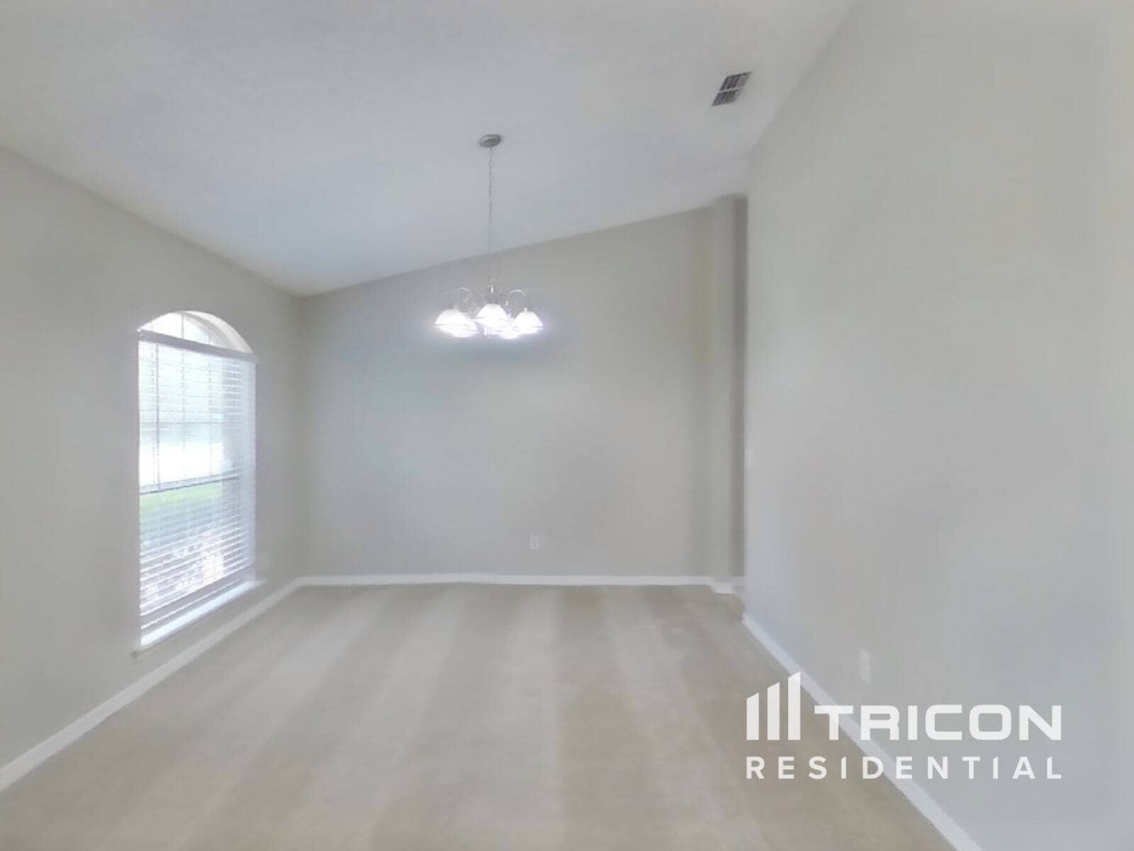 Building Photo - 691 Fruit Cove Forest Rd E