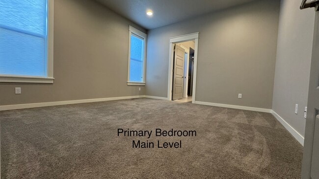 Building Photo - 6253 N Winward Ln