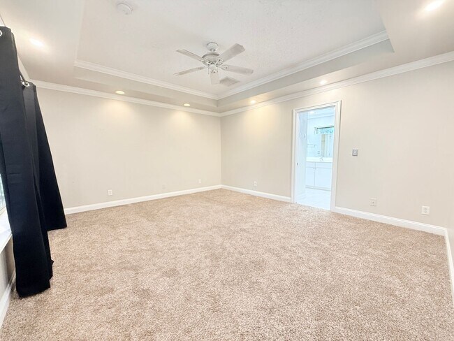 Building Photo - 5511 La Moya Ave
