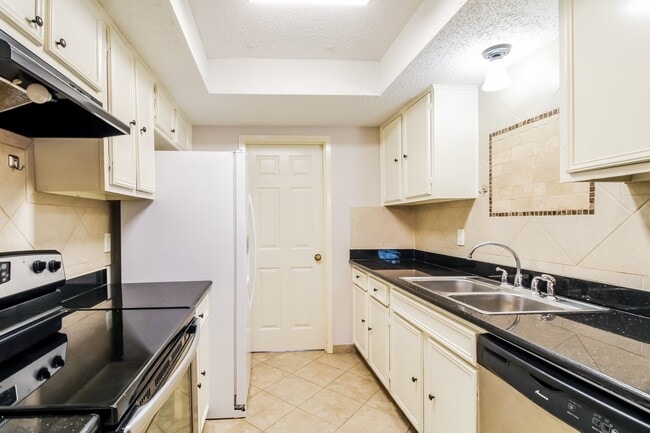 Building Photo - 918 Cheyenne Meadows Dr