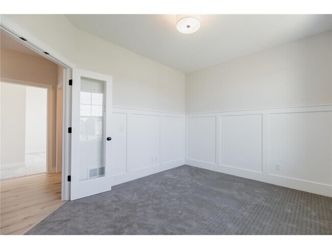 Building Photo - 4817 127th Cir NE